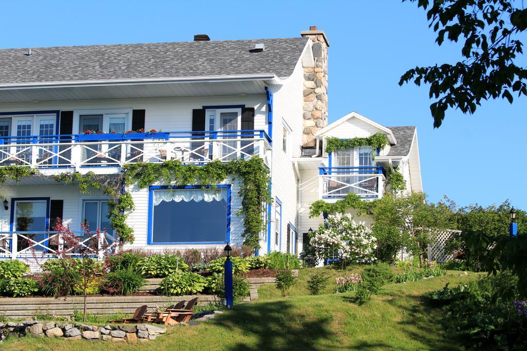 Auberge Fleurs De Lune La Malbaie Exterior photo